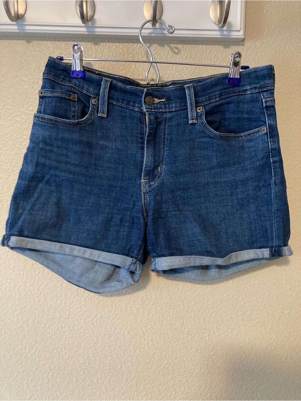 Levi’s Womens Classic Roll-Cuff Denim Shorts